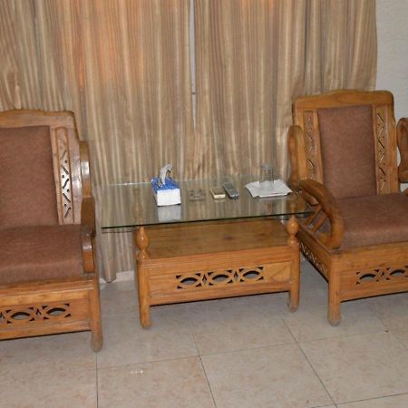 Step Inn Hotel Sukkur Exterior photo